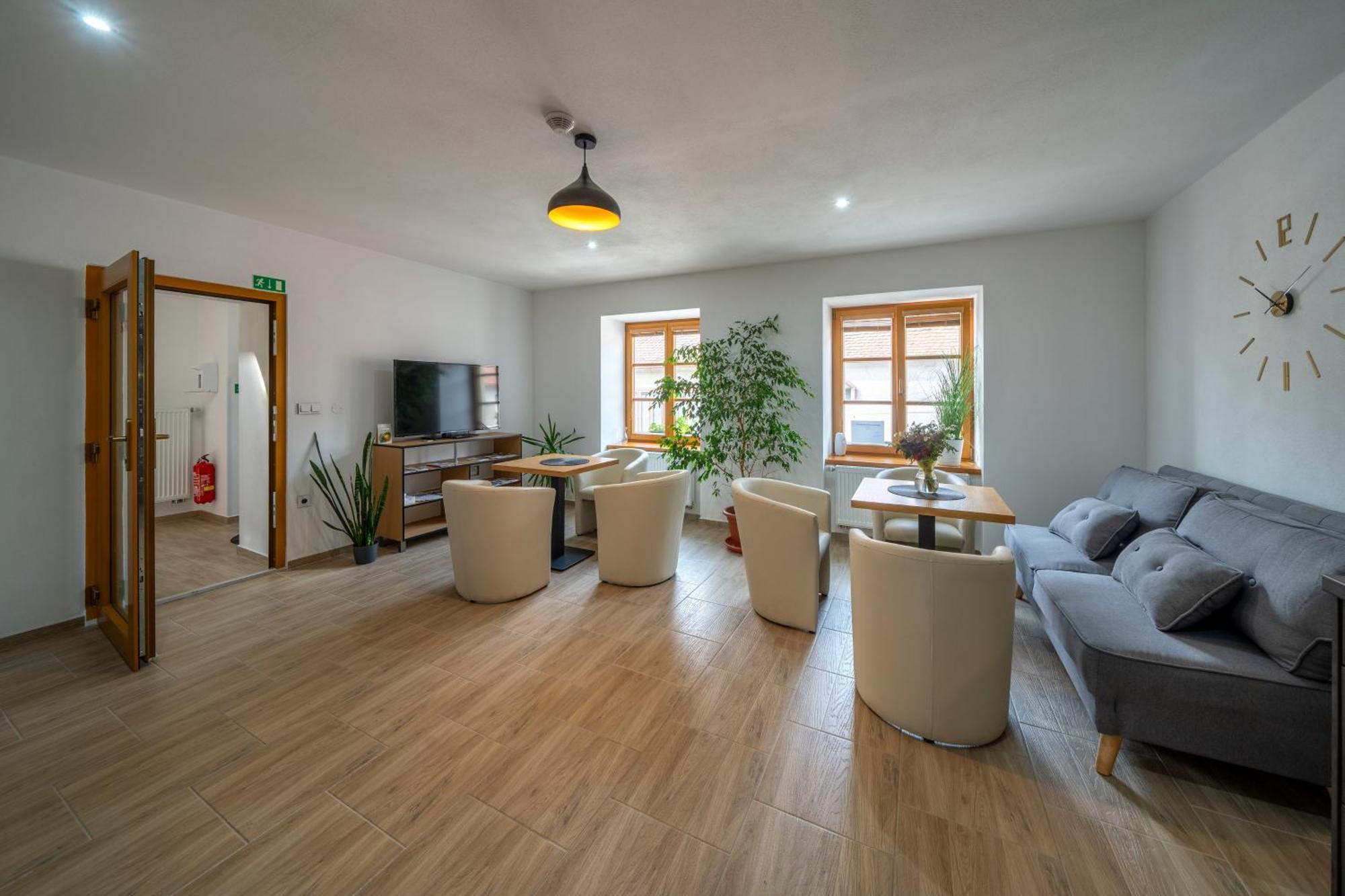 Apartmany Pod Namestim 2 Telc Exterior photo