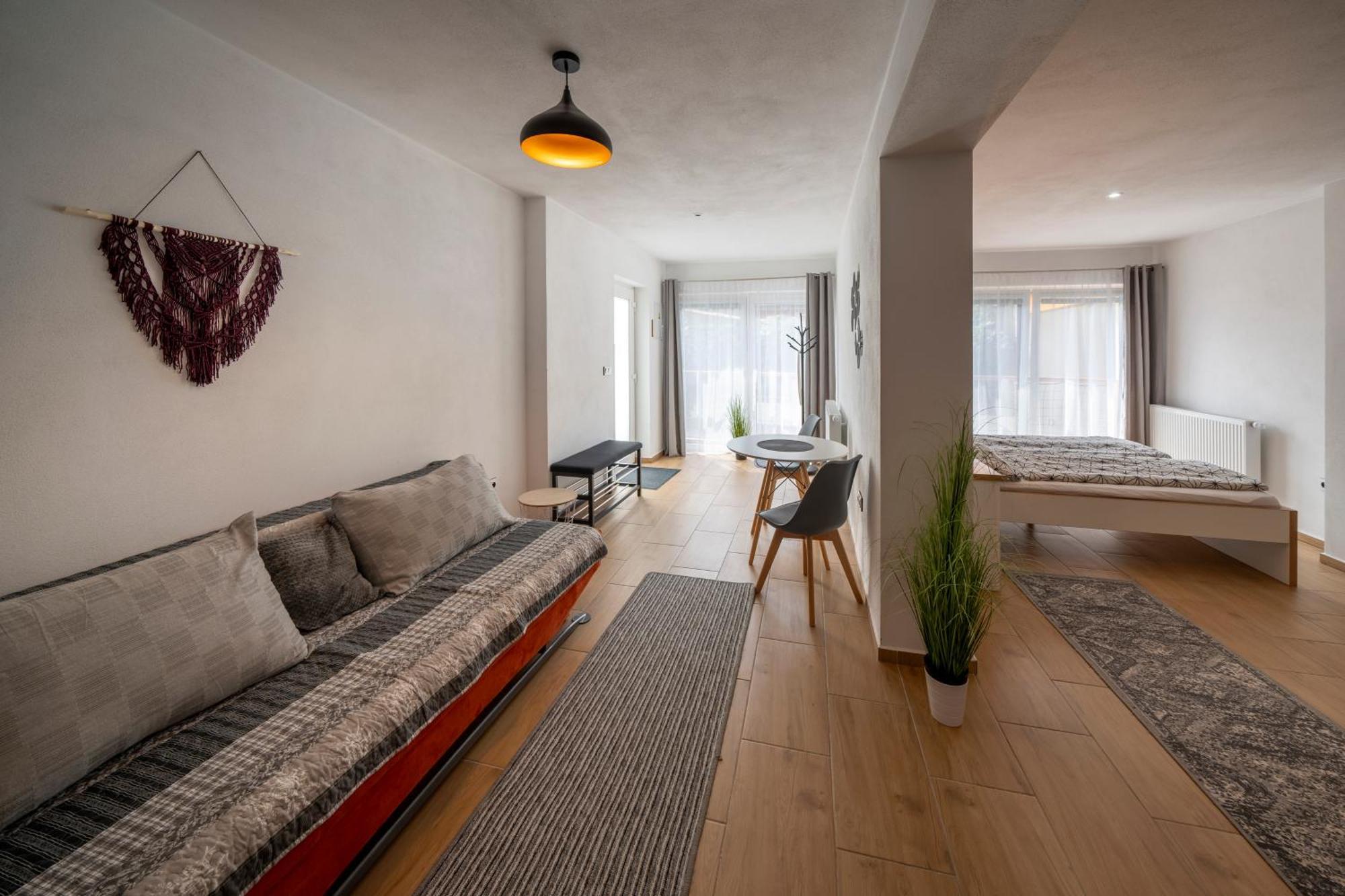 Apartmany Pod Namestim 2 Telc Exterior photo