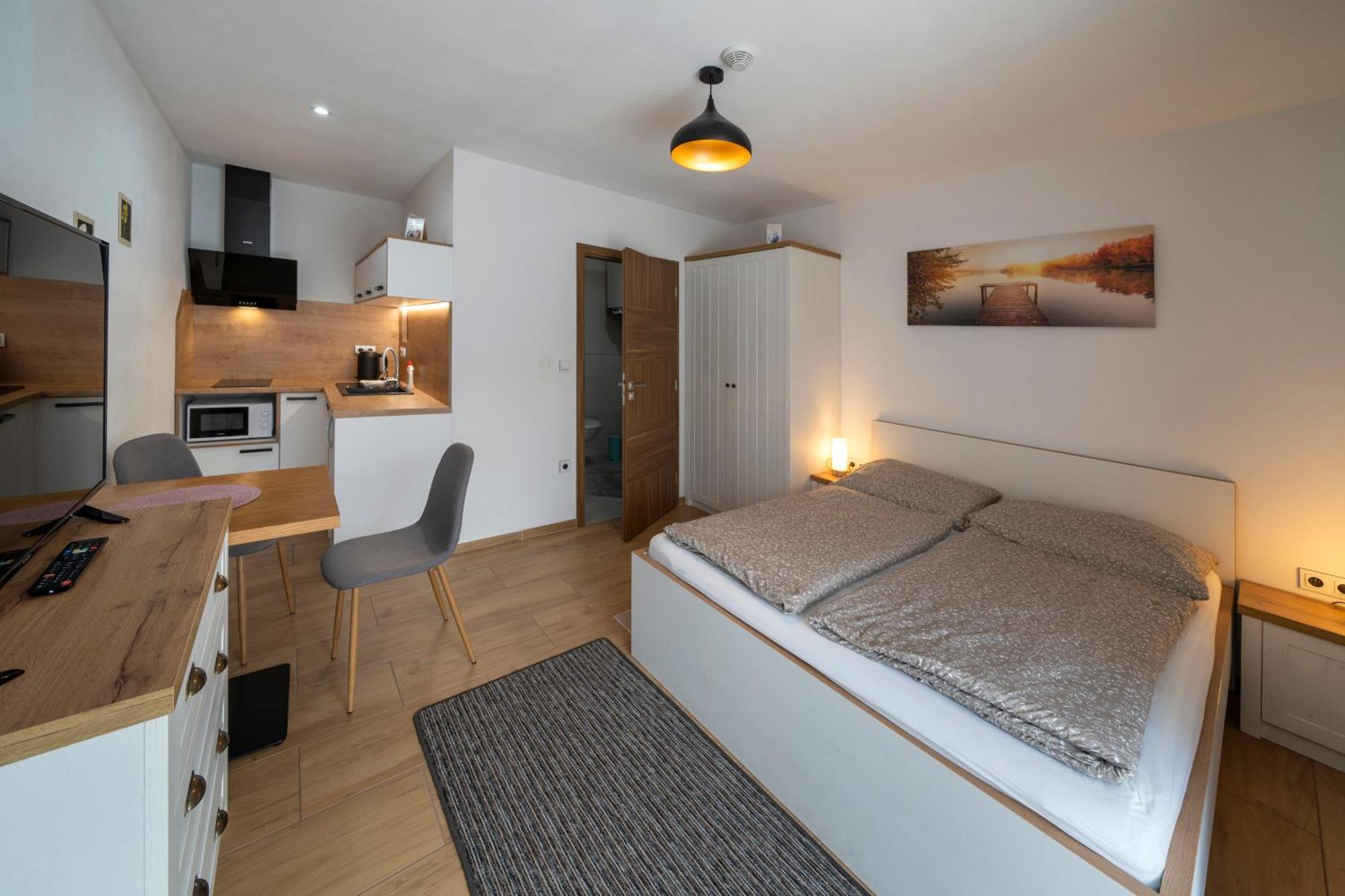 Apartmany Pod Namestim 2 Telc Exterior photo